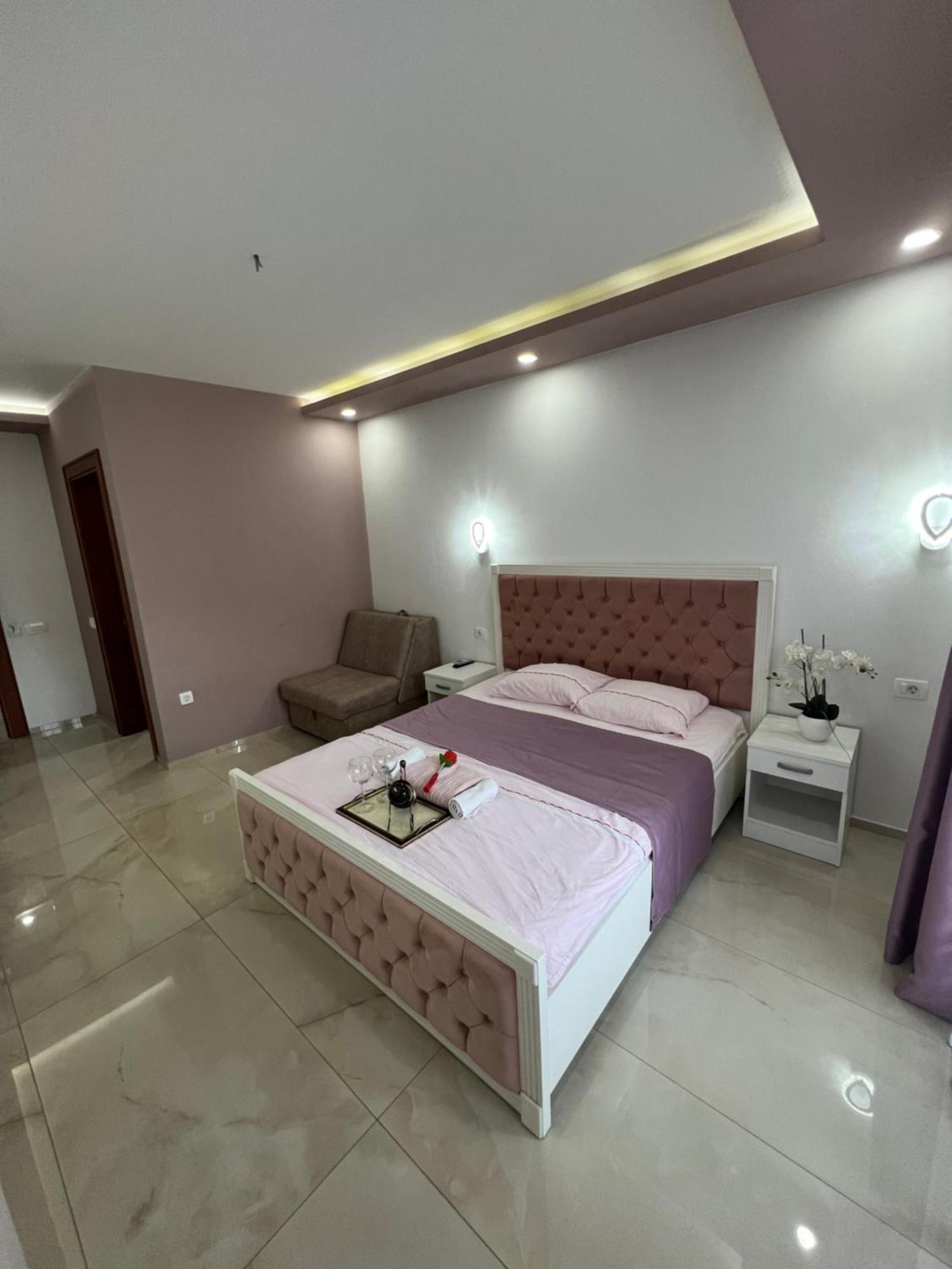 Heart Apartment