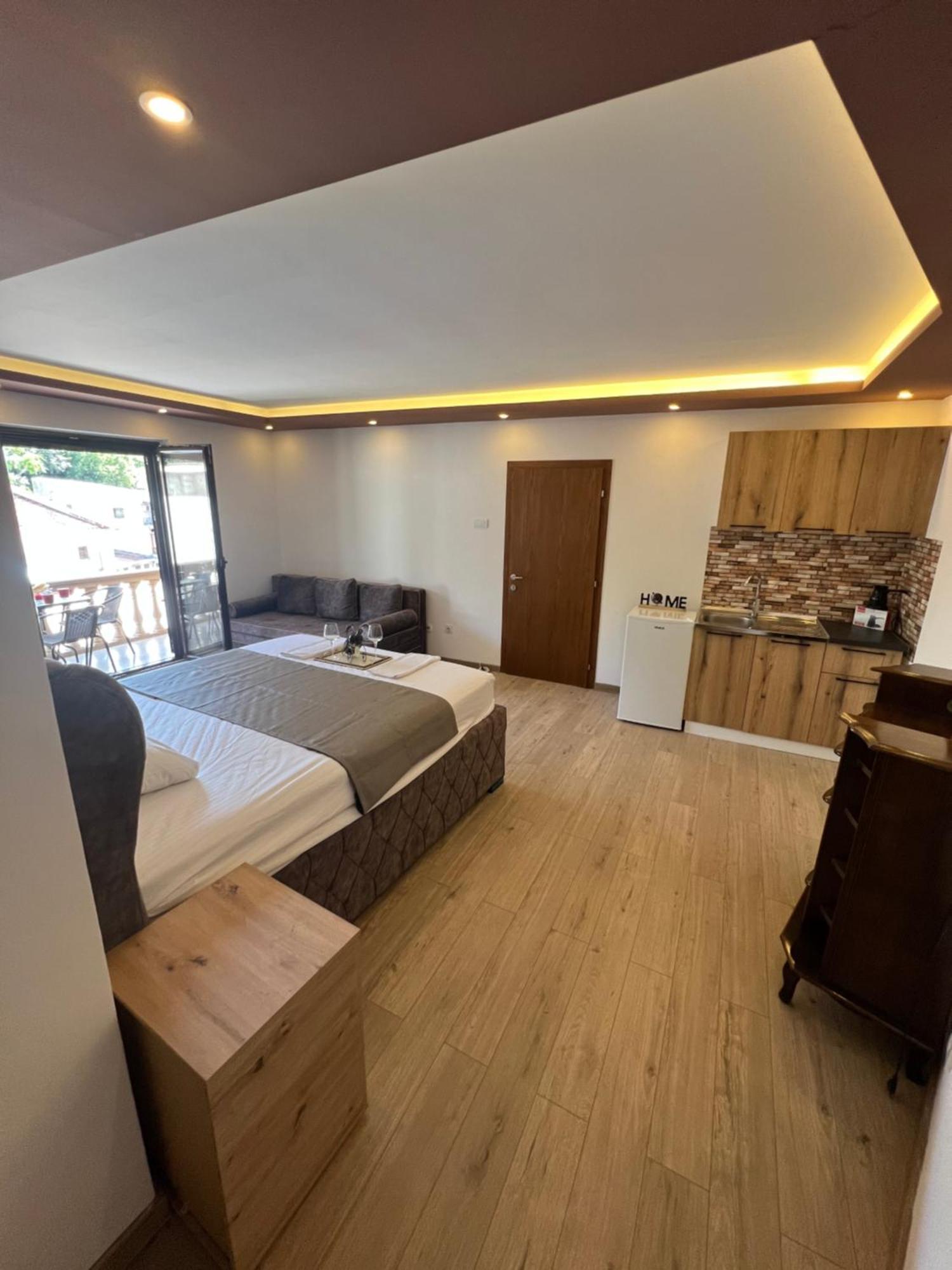 Heart Apartment *